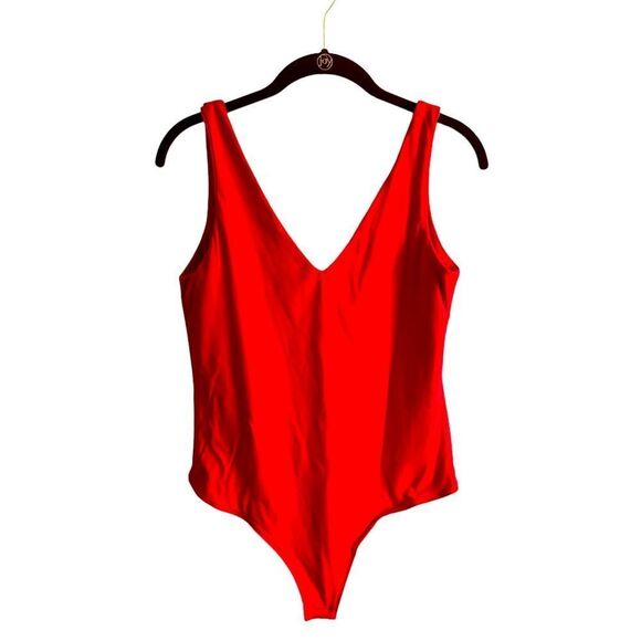 SHEIN Curve Red Smooth Strap Bodysuit Size 0XL NWOT 10 357 - Picture 1 of 4